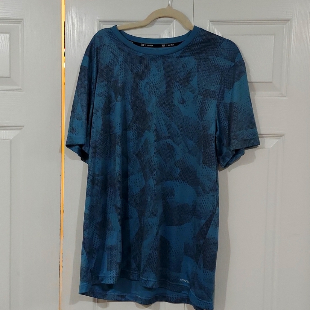 Mens XL drytek tek gear active shirt